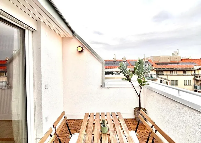 Takara Living 24 Mit Terrasse Апартаменти Відень